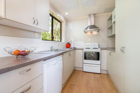 Photo of property in 2/84a Avonleigh Road, Green Bay, Auckland, 0604