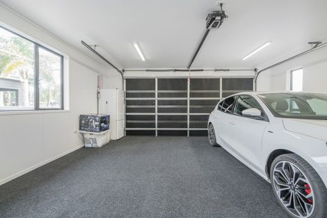 Photo of property in 10 Kupe Drive, Whitianga, 3510