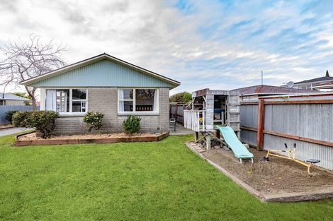 Photo of property in 21 Kinley Street, Rangiora, 7400