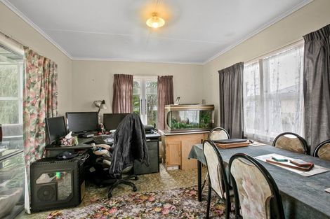 Photo of property in 155 Seaview Road, Westown, New Plymouth, 4310