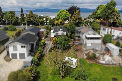 Photo of property in 130 Koutu Road, Kawaha Point, Rotorua, 3010