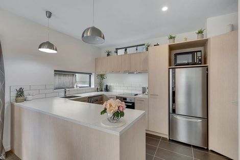 Photo of property in 9/7 Handyside Street, Tawa, Wellington, 5028