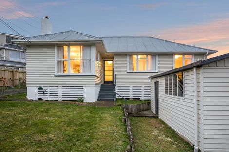 Photo of property in 17 Morgan Street, Johnsonville, Wellington, 6037