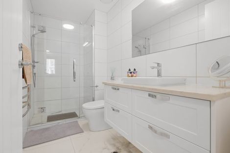 Photo of property in 107 Panorama Heights, Orewa, 0931