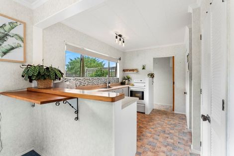 Photo of property in 6 Linda Place, Saint Johns Hill, Whanganui, 4501