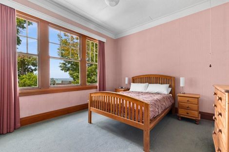 Photo of property in 11 Thompson Road, Bluff Hill, Napier, 4110