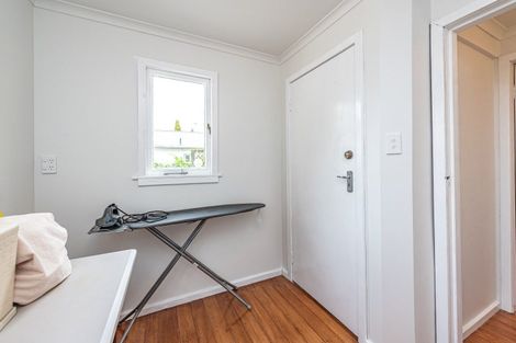 Photo of property in 5 Tregarth Street, Saint Johns Hill, Whanganui, 4501