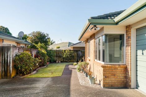 Photo of property in 27 Luculia Drive, Mount Maunganui, 3116