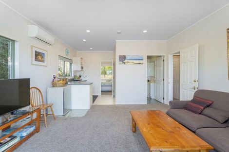 Photo of property in 8 Landel Place, Whitianga, 3510