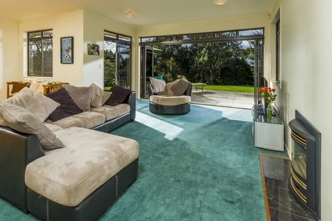 Photo of property in 5 Shiloh Way, Greenhithe, Auckland, 0632
