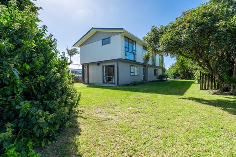 Photo of property in 1 Shearwater Street, One Tree Point, 0118