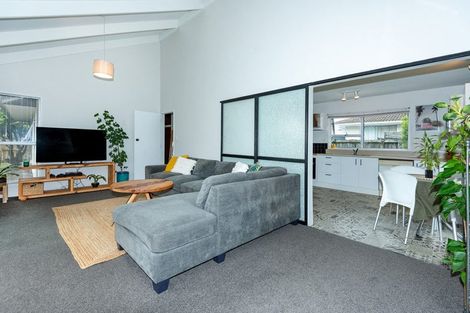 Photo of property in 4 Takapu Place, Bromley, Christchurch, 8062