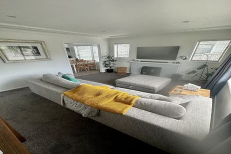 Photo of property in 1 Kohekohe Street, New Lynn, Auckland, 0600