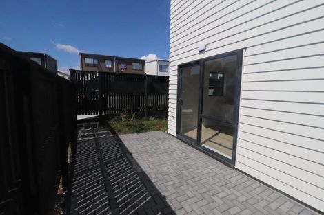 Photo of property in 34 Hobsonville Point Road, Hobsonville, Auckland, 0616