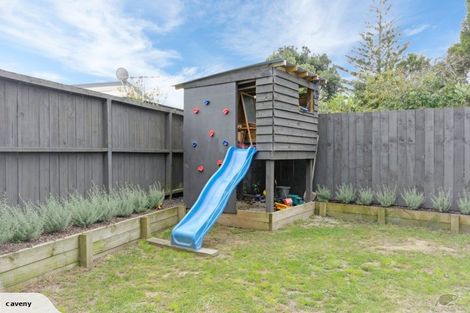 Photo of property in 36a Kervil Avenue, Te Atatu Peninsula, Auckland, 0610
