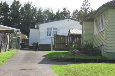 Photo of property in 1/18 Tahi Terrace, Glen Eden, Auckland, 0602