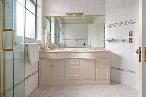 Photo of property in 17 Te Puroa Place, Huntington, Hamilton, 3210