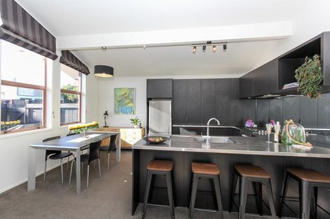 Photo of property in 22 Nevada Drive, Merrilands, New Plymouth, 4312