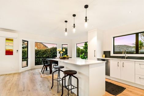 Photo of property in 3/163 Hobsonville Road, West Harbour, Auckland, 0618