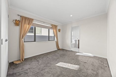 Photo of property in 16 Lime Hill Rise, Flat Bush, Auckland, 2019