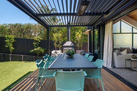 Photo of property in 74 West End Road, Westmere, Auckland, 1022