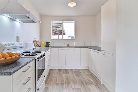 Photo of property in 8b Walton Way, Flaxmere, Hastings, 4120