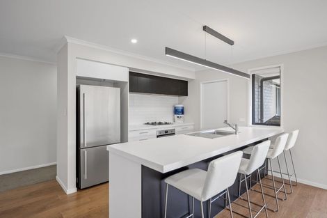 Photo of property in 12 Porokaiwhiri Avenue, Helensville, 0800