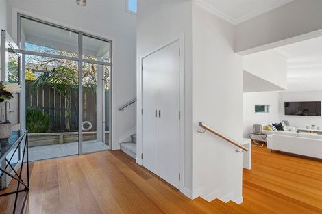 Photo of property in 48a Deep Creek Road, Torbay, Auckland, 0630