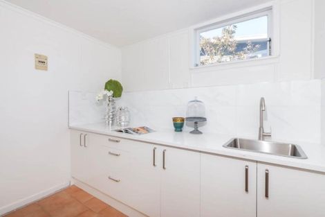 Photo of property in 1 Kamara Road, Glen Eden, Auckland, 0602