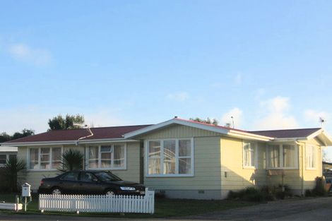 Photo of property in 67 Robinson Crescent, Westbrook, Palmerston North, 4412