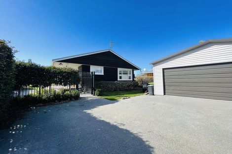 Photo of property in 272 Burwood Road, Burwood, Christchurch, 8083