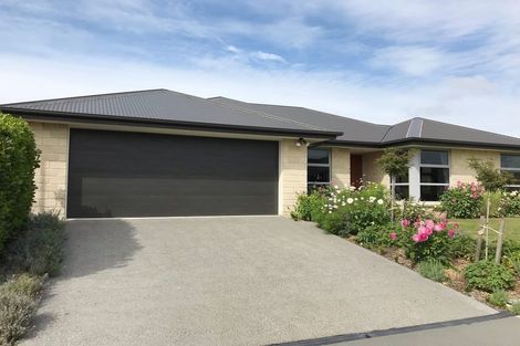 Photo of property in 11 Kuta Street, Pegasus, 7612