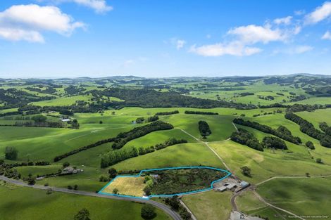 Photo of property in 310 Waiteitei Road, Wellsford, 0974