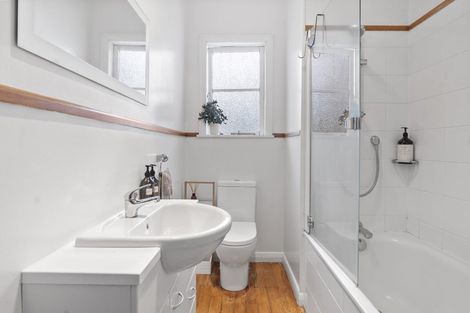 Photo of property in 27 Bledisloe Terrace, Hamilton East, Hamilton, 3216