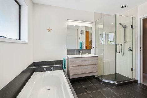 Photo of property in 11 Molesworth Place, Somerfield, Christchurch, 8024