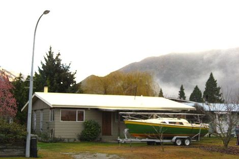 Photo of property in 16 Inverness Crescent, Arrowtown, 9302