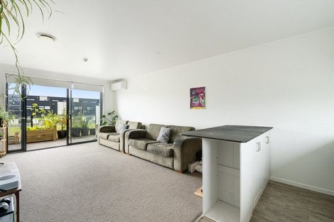 Photo of property in 2/18 Ashley Place, Papamoa Beach, Papamoa, 3118