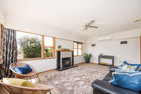 Photo of property in 12 Duke Street, Feilding, 4702