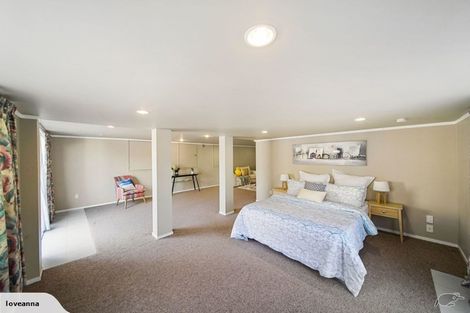 Photo of property in 16 Ransom Smyth Drive, Goodwood Heights, Auckland, 2105