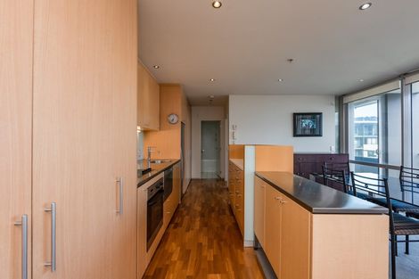 Photo of property in Sanctum Apartment, 10 Ebor Street, Te Aro, Wellington, 6011