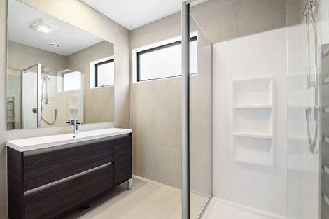 Photo of property in 92 Symes Drive, Red Beach, 0932