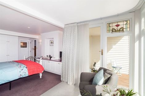 Photo of property in 85 Dyers Pass Road, Cashmere, Christchurch, 8022