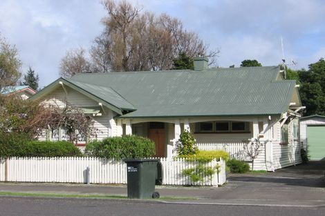 Photo of property in 26 Marne Street, Hokowhitu, Palmerston North, 4410