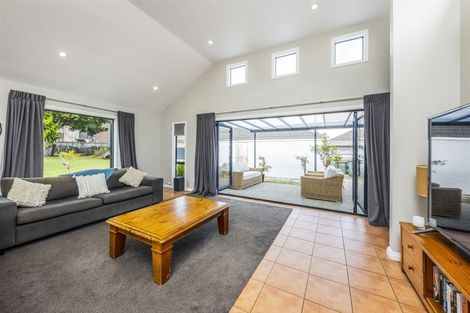 Photo of property in 15 Glen Avenue, Papatoetoe, Auckland, 2025