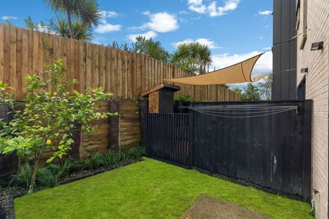 Photo of property in 12 Rara Lane, Manukau, Auckland, 2104