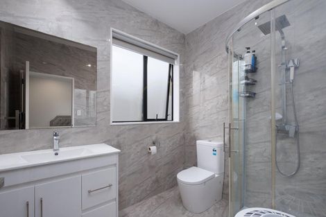 Photo of property in 15 Huahua Crescent, Papakura, 2110