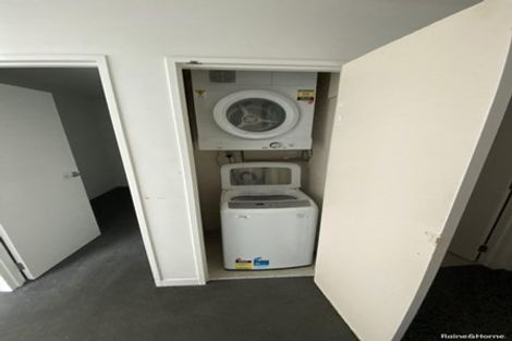 Photo of property in Beaumont Apartments, 14/12 Maunganui Road, Mount Maunganui, 3116