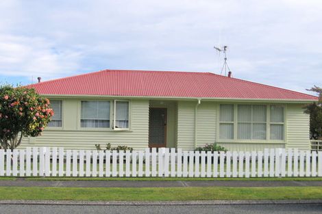 Photo of property in 6 Seamer Place, St Andrews, Hamilton, 3200