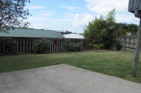 Photo of property in 3/21 Quebec Road, Milford, Auckland, 0620