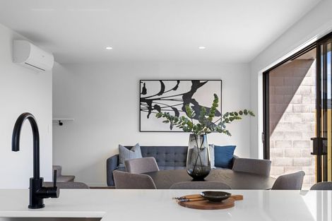 Photo of property in 1/19 Dilworth Street, Riccarton, Christchurch, 8011